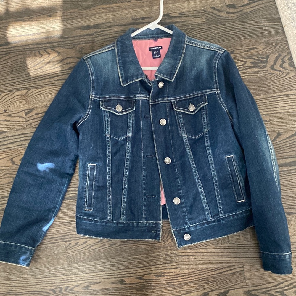 Cropped denim jacket